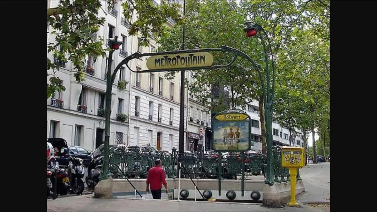 Perfect Home To Discover Paris In Peace With Love Apartment